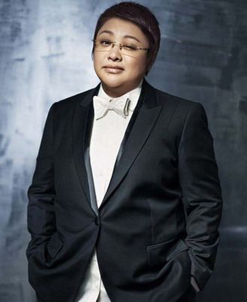韩红基金会携众星捐735万,明细账本能否经得起细看还是个未知数